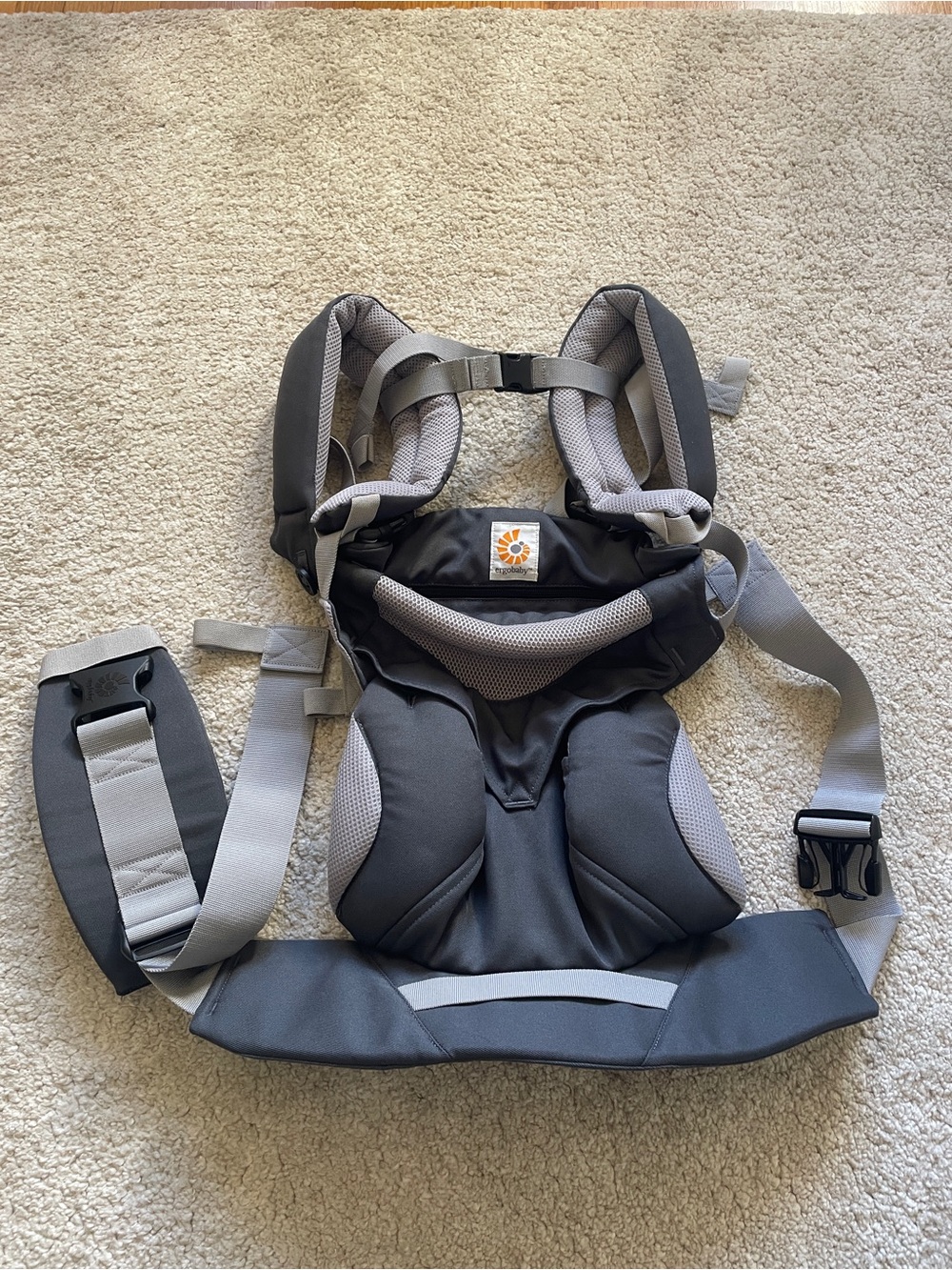 Ergobaby 360 all positions